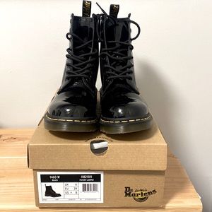 Dr. Martens 1460 Womens Patent Leather Boots Size 8